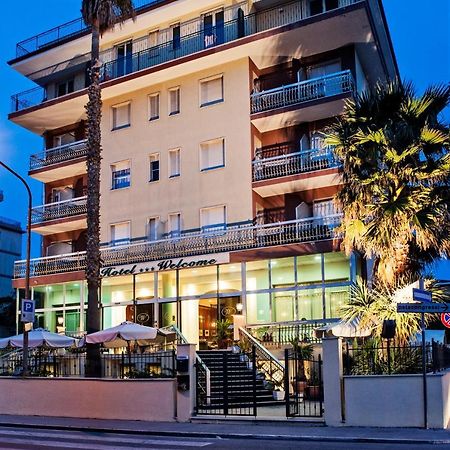 Hotel Welcome San Benedetto del Tronto Kültér fotó