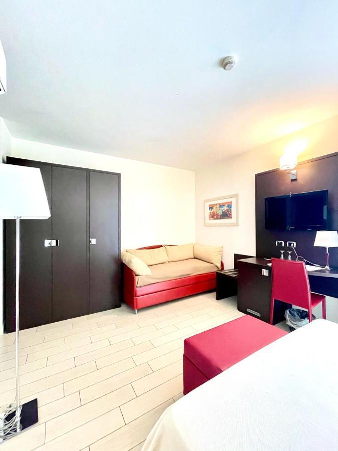 Hotel Welcome San Benedetto del Tronto Kültér fotó