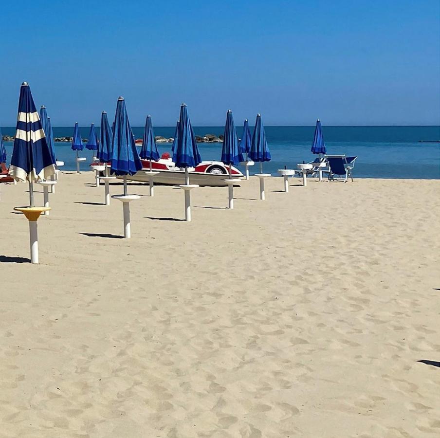 Hotel Welcome San Benedetto del Tronto Kültér fotó