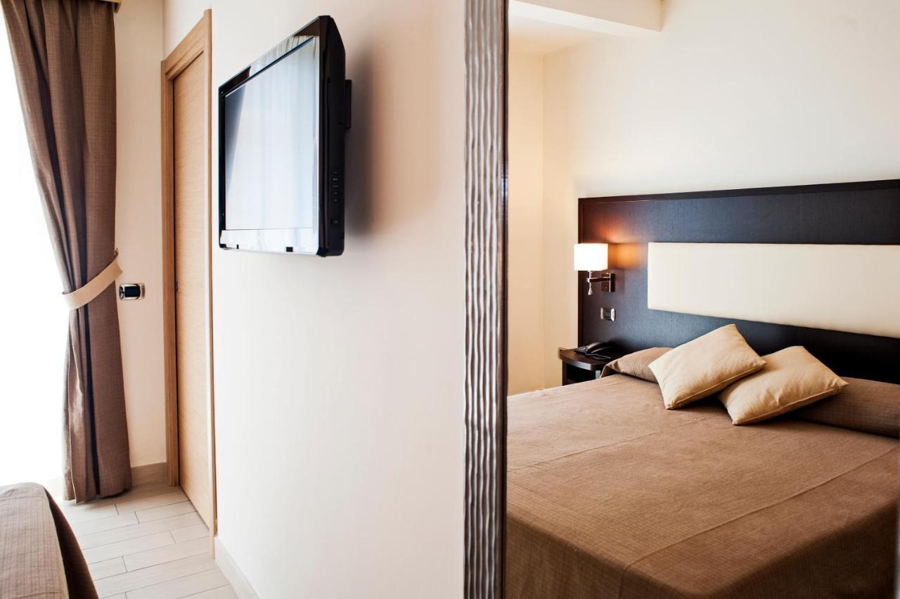 Hotel Welcome San Benedetto del Tronto Kültér fotó