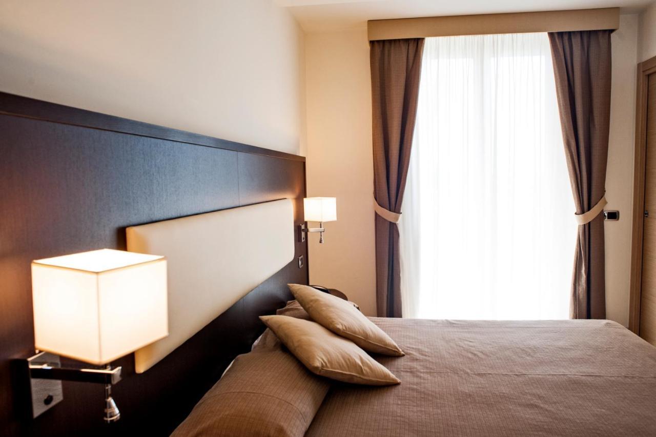 Hotel Welcome San Benedetto del Tronto Kültér fotó