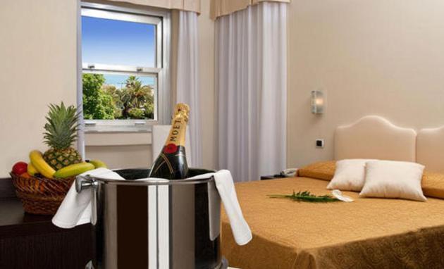 Hotel Welcome San Benedetto del Tronto Szoba fotó
